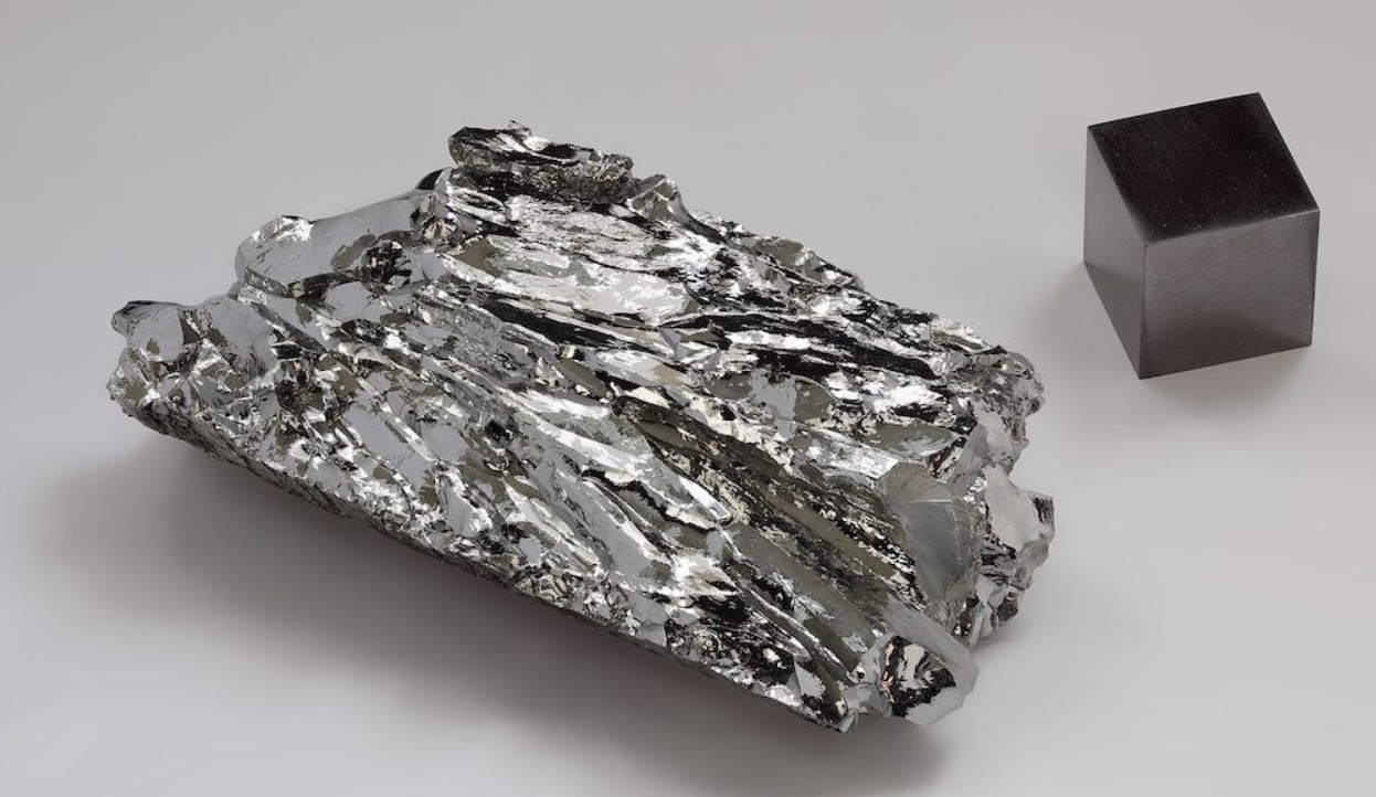 融合环境保护与资源再利用的PA电子离心萃取机在废水中提取钼的研究